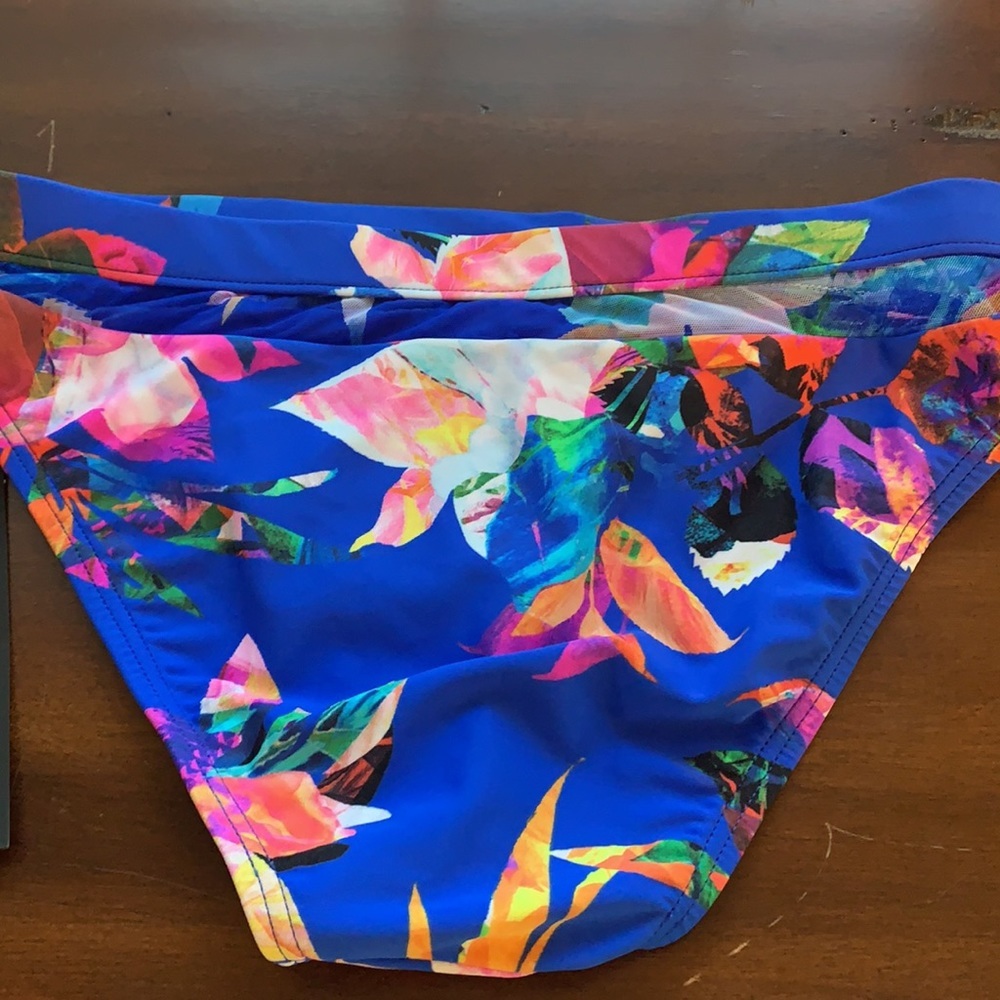 NWT‎ $59 La Blanca Havana Tropics Bikini Bottom Sz4 - Picture 7 of 8